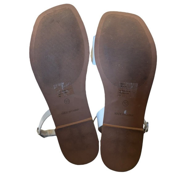 Steve Madden Deedy Flat Sandal, Size 10 - Picture 5 of 7